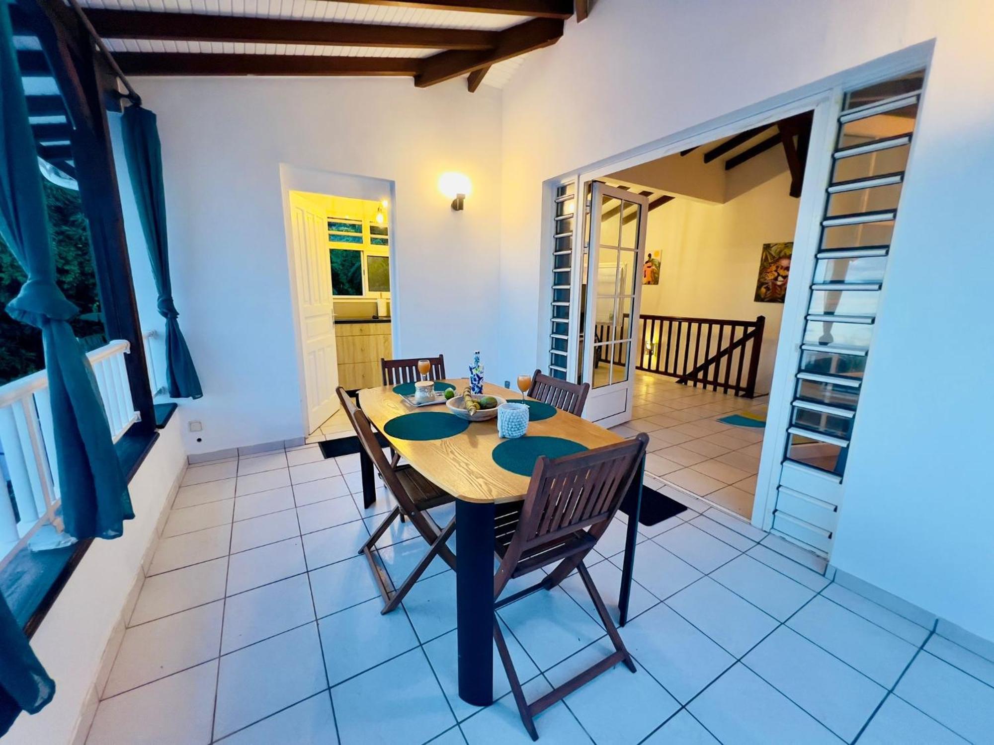 Villa Iguana, Duplex Paisible, Vue Magnifique Mer Et Rocher Du Diamant, Piscine Сен-Лу Екстериор снимка